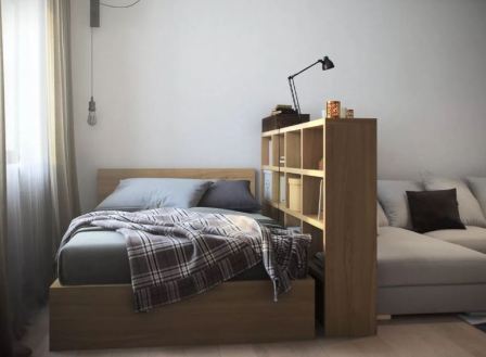 Кровать в однокомнатной квартире: фото