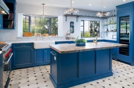 Синяя кухня: фото 